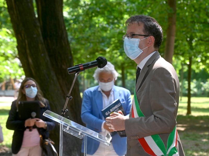 Councilor Filippo Del Corno during the dedication ceremony